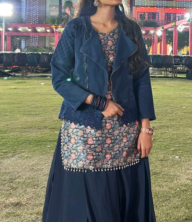 Short Kurti