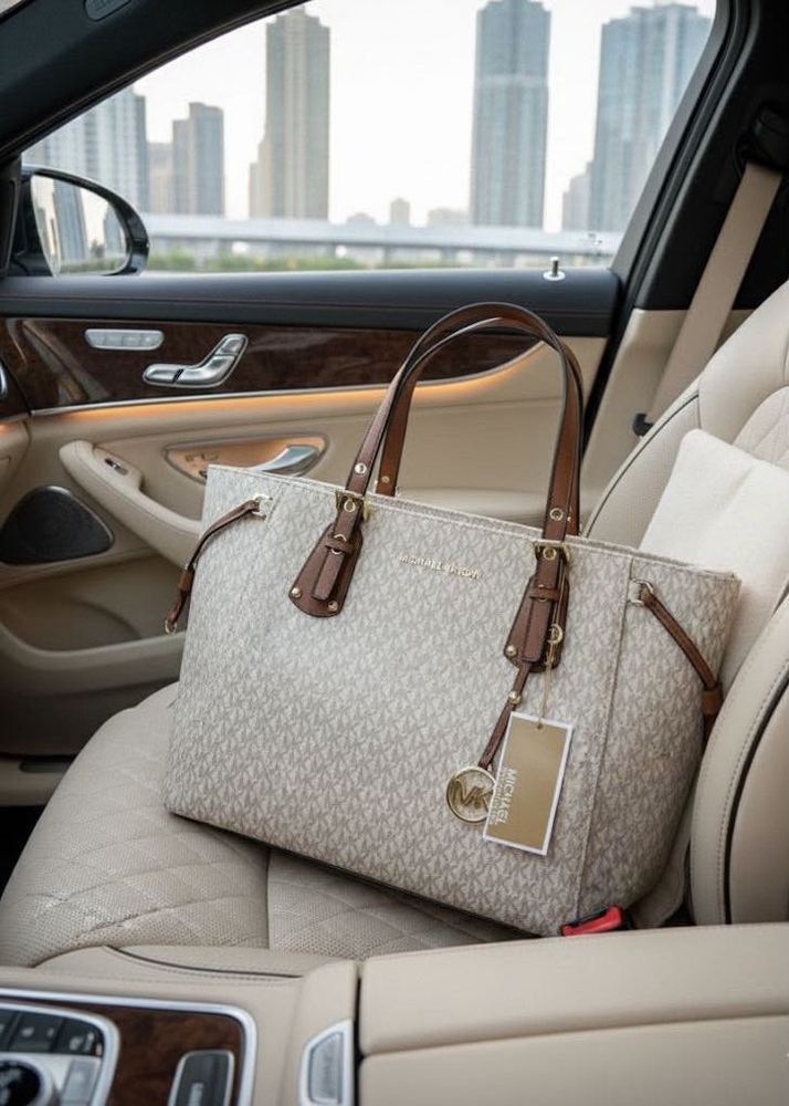 Michael Kors Tote Bag - Classic Monogram