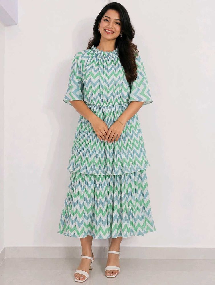 Chic Chevron Tiered Midi Dress