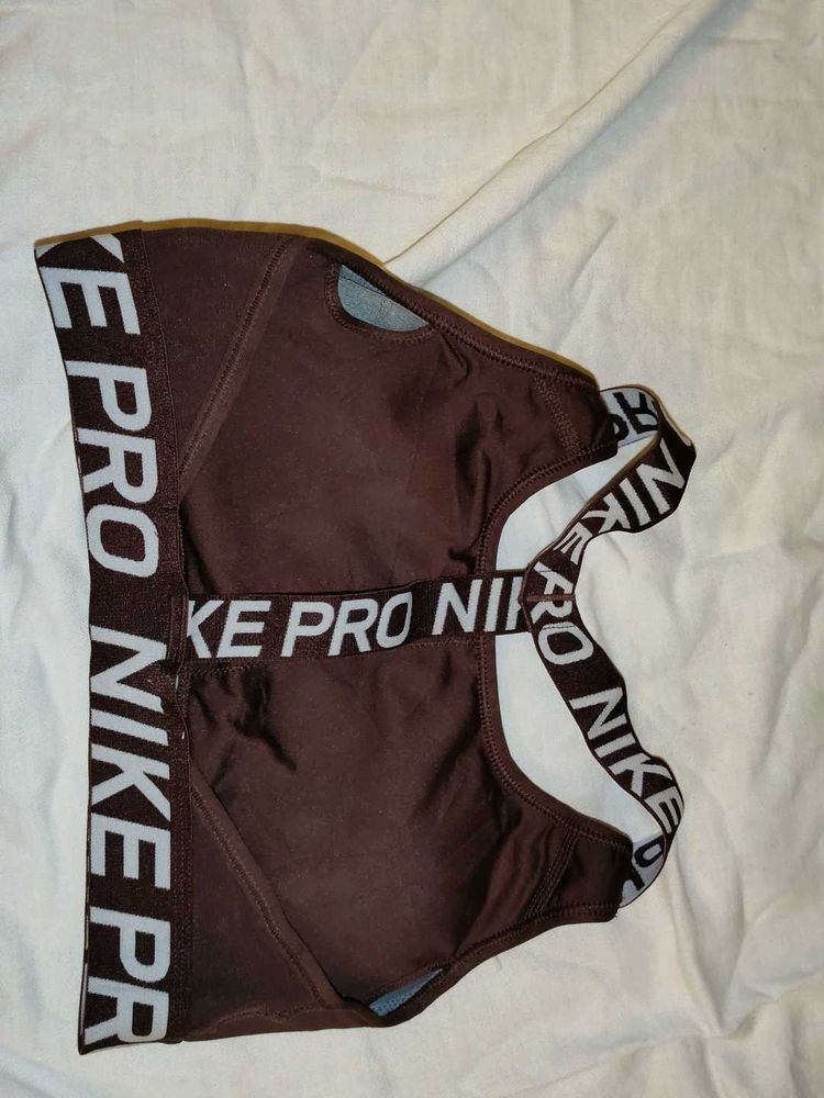 Nike Pro Sports Bra