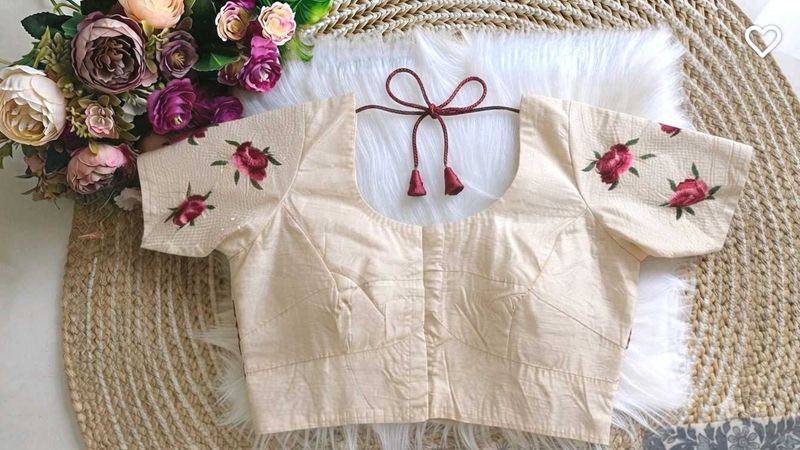 Embroidered Cream Ethnic Blouse ✨🩷