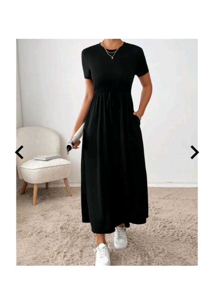 Elegant Black Midi Dress 💫