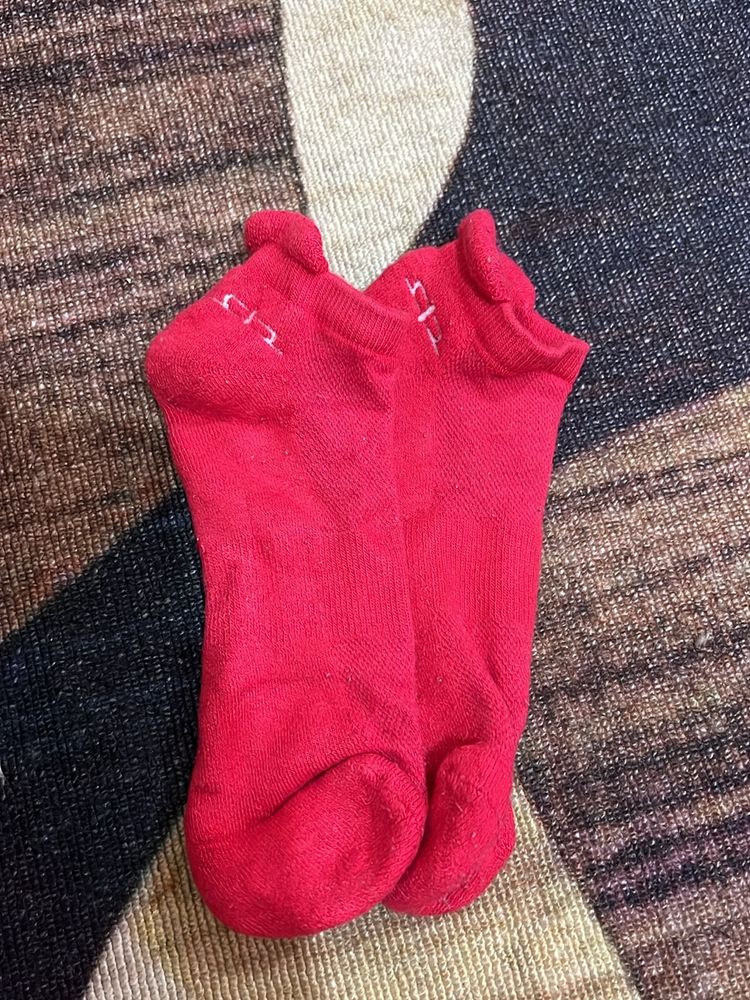 Heelium Red Socks