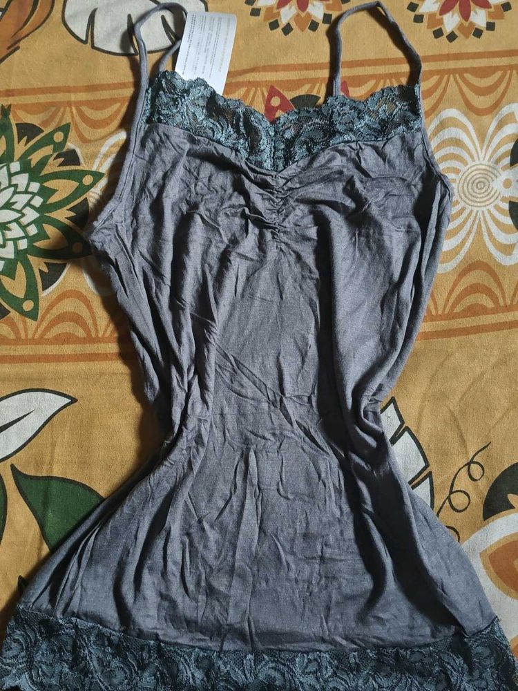 Lace cami top ⭐