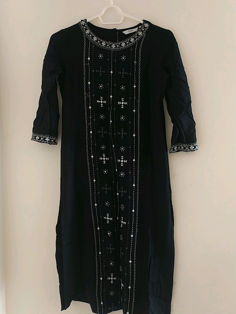 Black Thread Worked Kurti