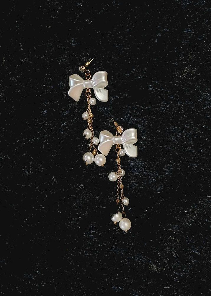 Bow Pearl Dangle Earrings