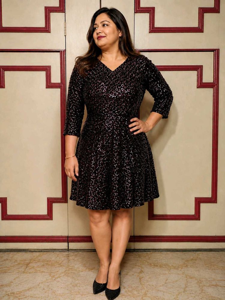 Sparkling Black Sequined V-Neck Dress