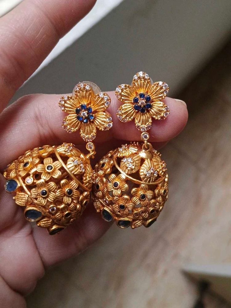 Elegant Floral Jhumka Earrings