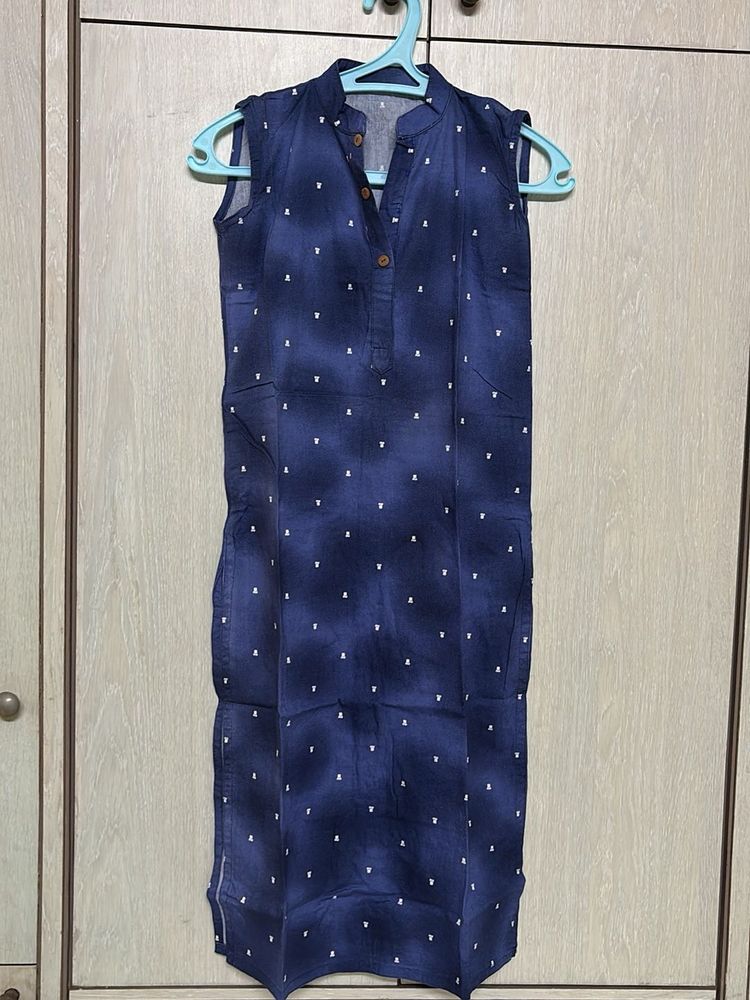 Sleeveless Blue Printed Kurta