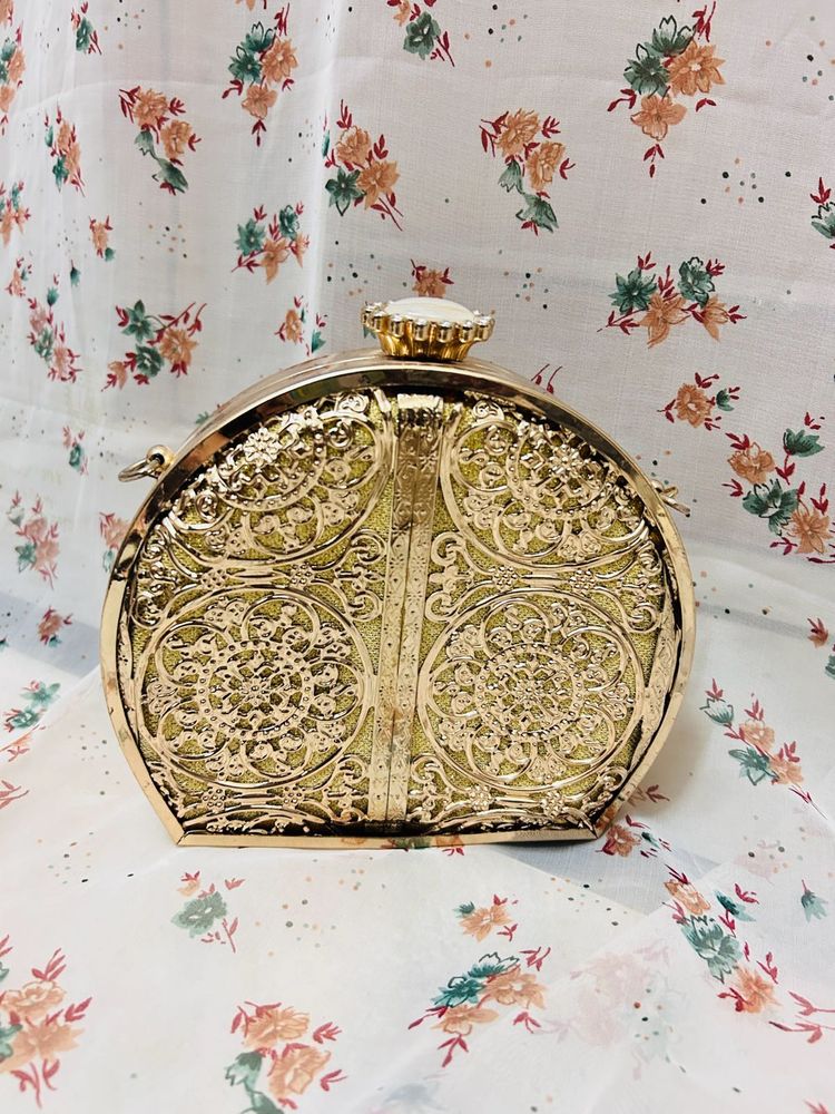 Metal Clutch Bag For Women 👛