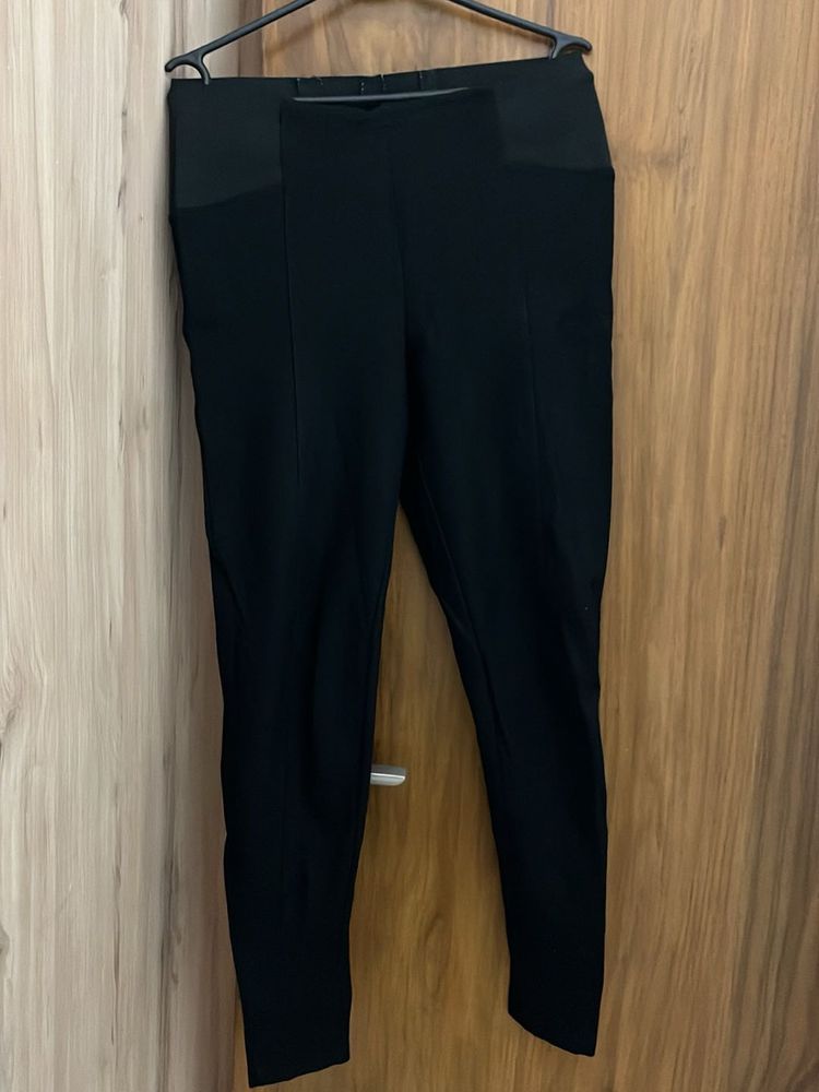 Zara Classic Black High-Waisted Pants