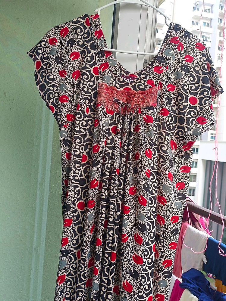 Maxi , nighties
