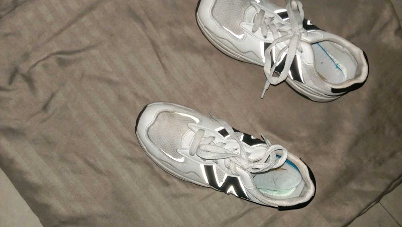 Stylish Pineberry Sneakers