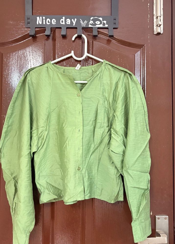 Chic Green Button-Up Top