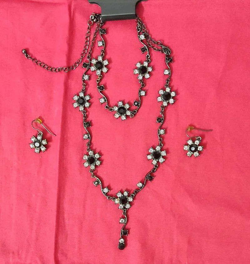 Rhinestone Floral Necklace, bracelet &amp; Earrings