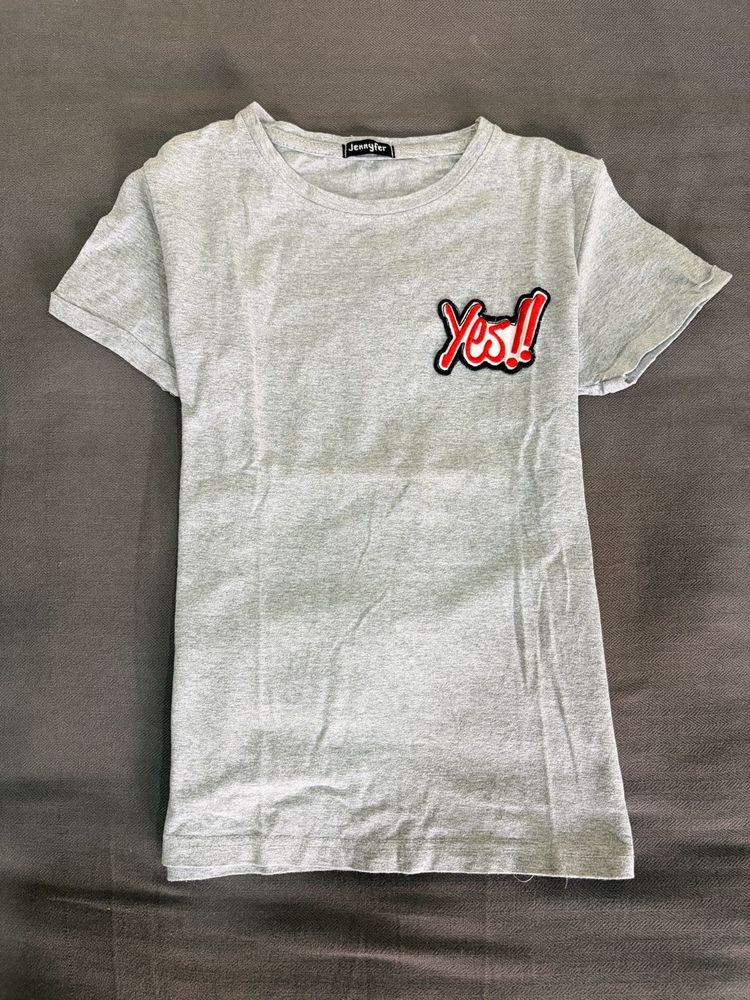 Grey T-Shirt with 'Yes!!' Graphic