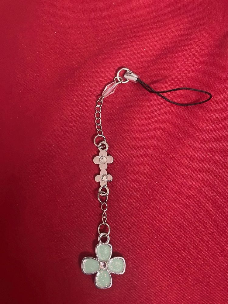 “Kimi ni todoke” Clover Charm Keychain