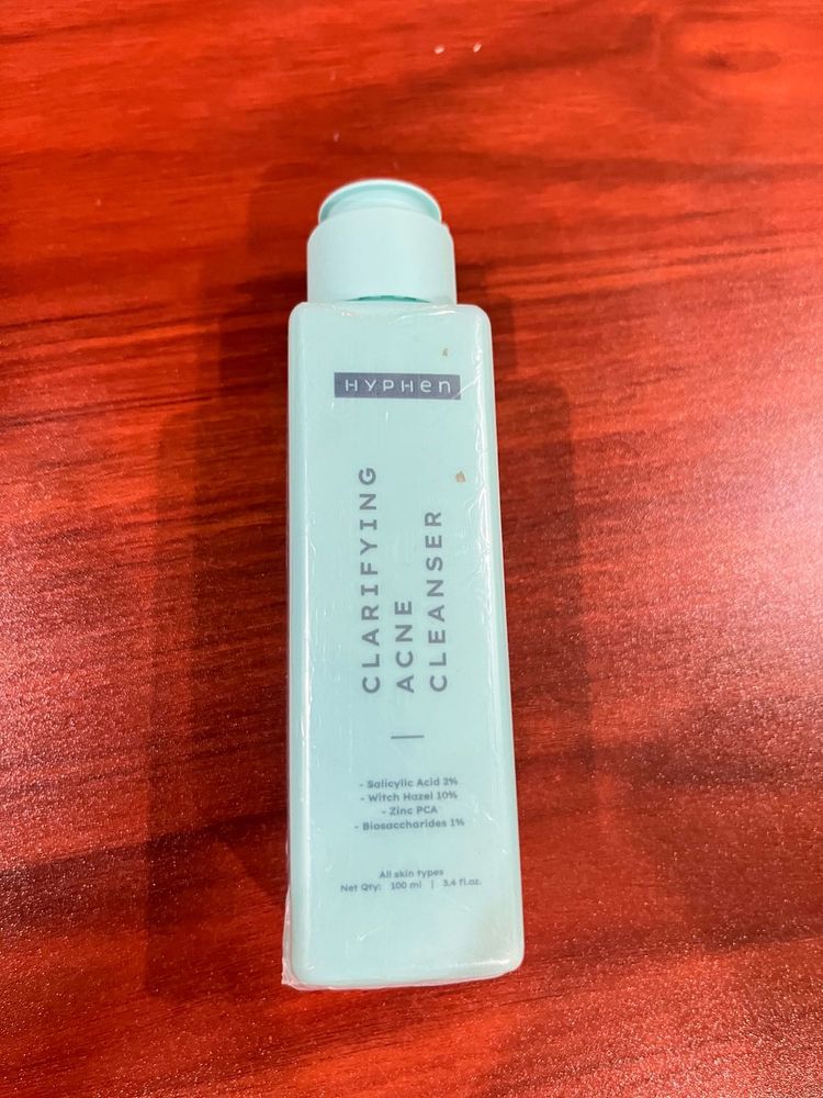 Hyphen Clarifying Acne Cleanser