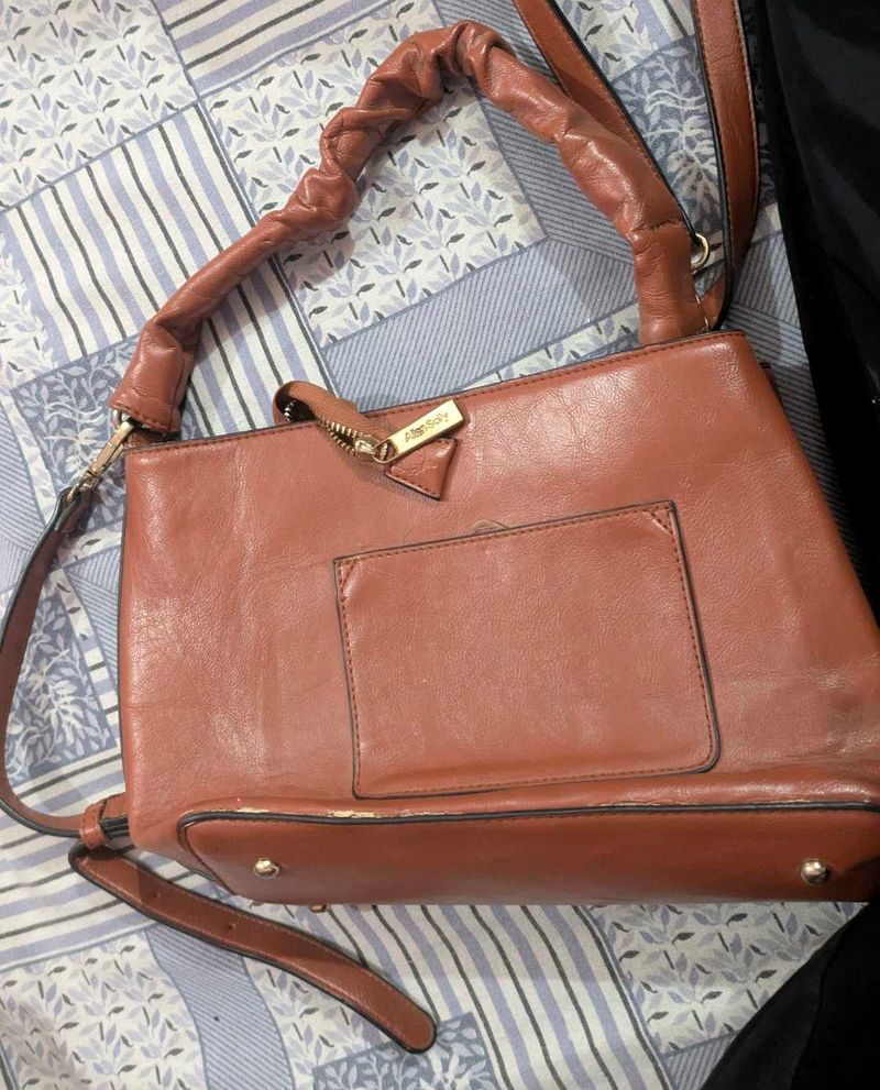 Stylish Brown Leather Handbag