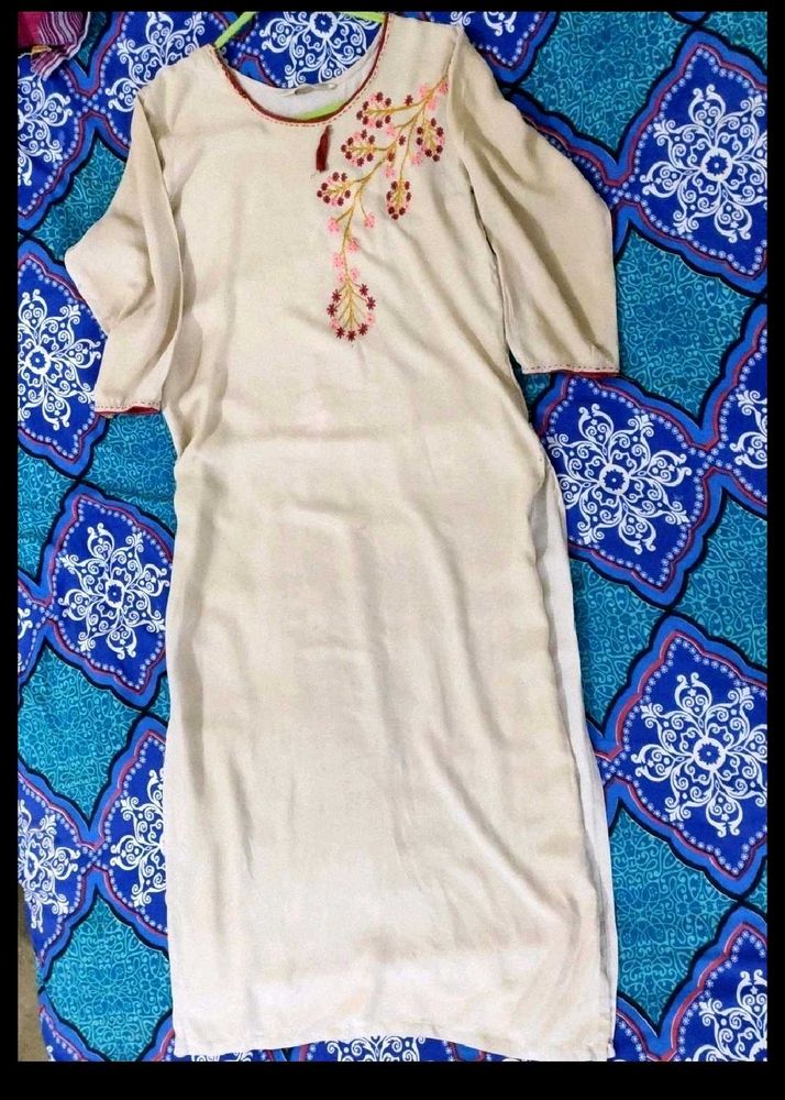 Front Thread Work Kurti