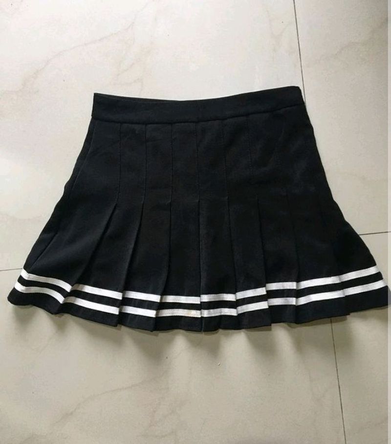 Tennis skirt with shorts