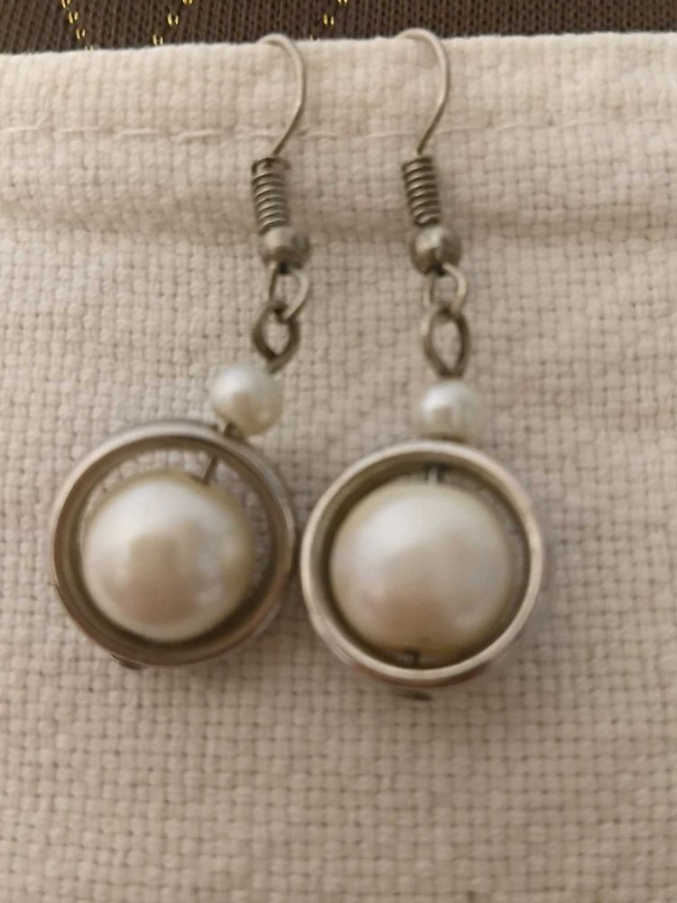 Pearl Drop Earrings