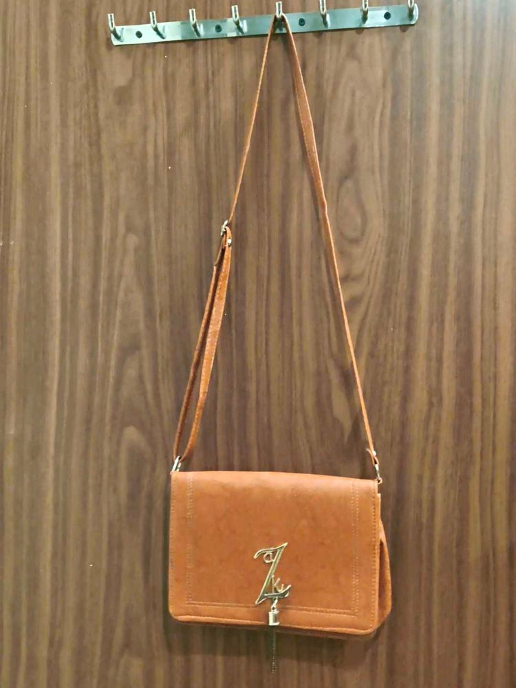 Elegant Brown Crossbody Bag
