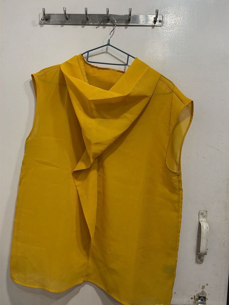 Stylish Yellow Sleeveless Top