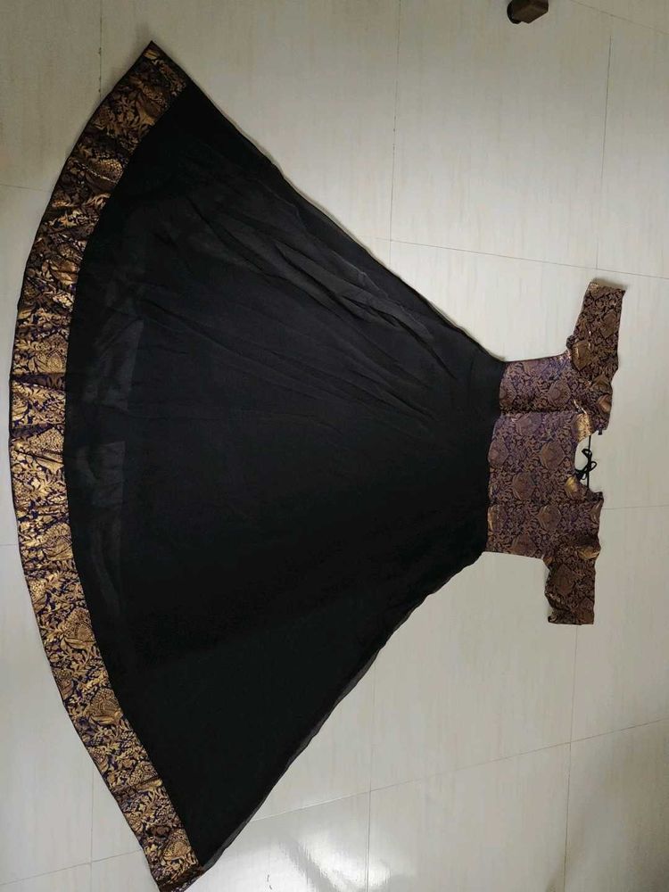 Women's Black &amp; Golden Ethnic flared dress with L