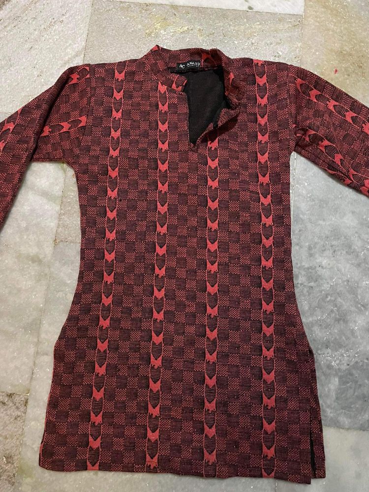 Kashmiri Woollen Weaved Kurtha