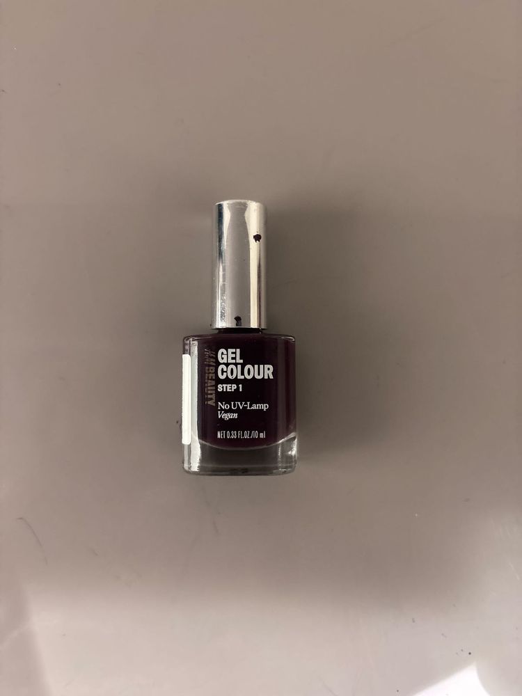 H&amp;M Nail paint