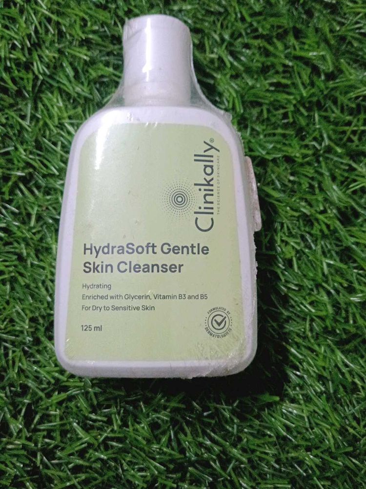 Clinikally HydraSoft Gentle Skin Cleanser