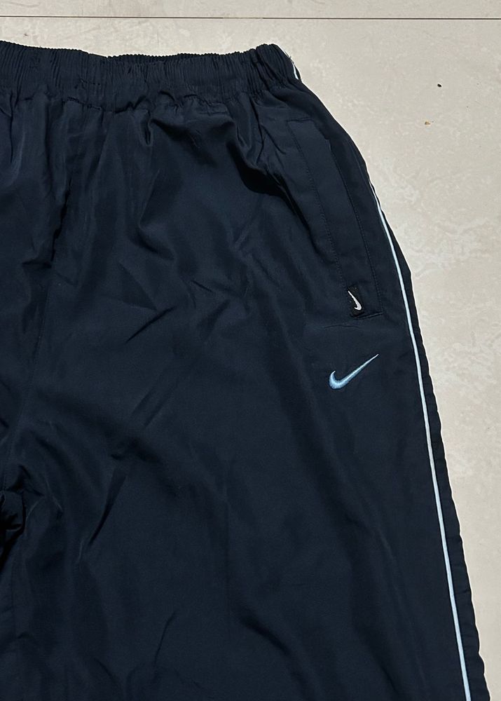 unisex vintage nike Track Pants (authentic)