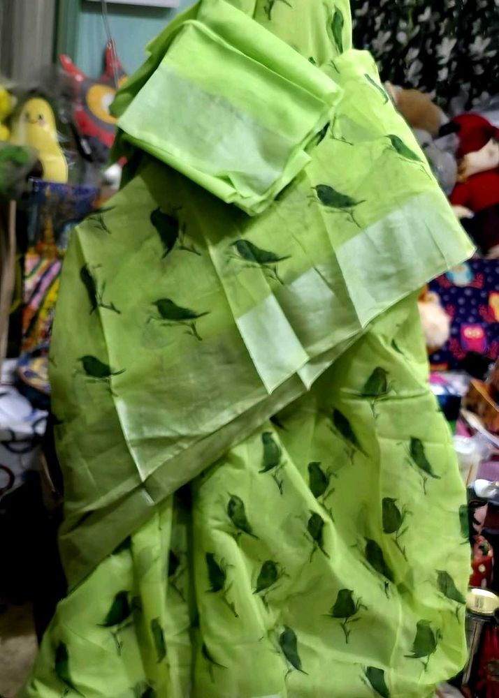 Light Green Silver Zari border Linen Saree 🌿