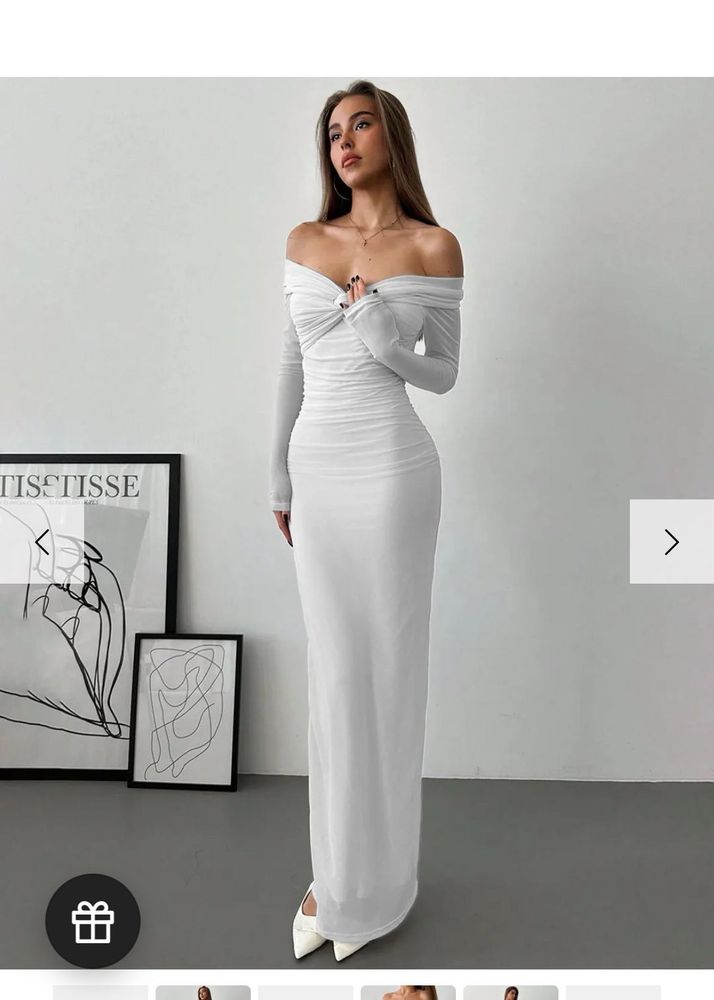 Elegant Off-the-Shoulder Maxi Dress