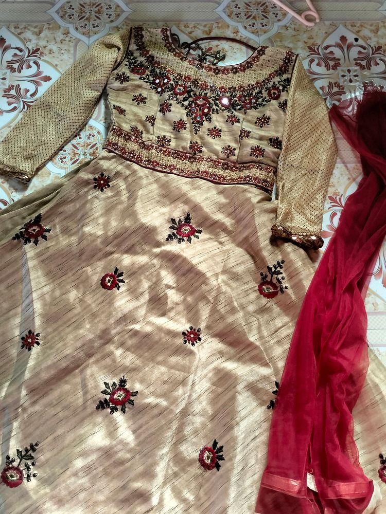 Gown Golden And Maroon