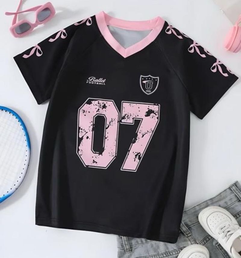 black women v-neck T-shirt