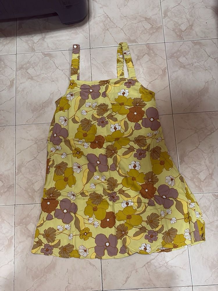 Yellow flower print Tunic with designer back