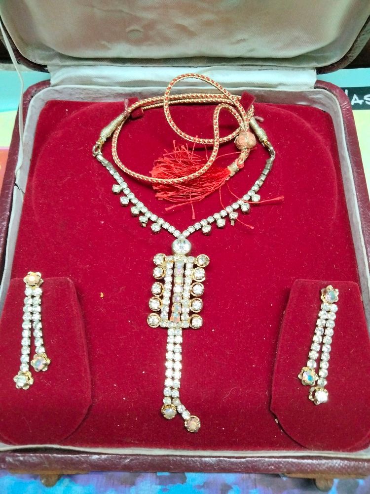 mangalsutra style set