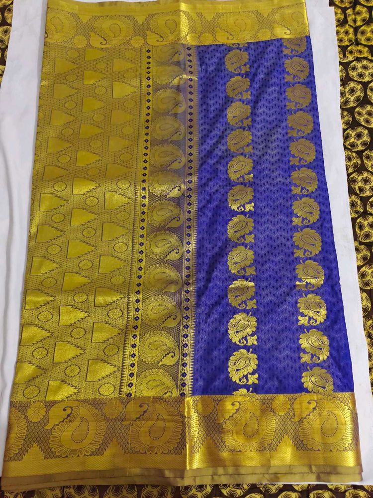 Exquisite Blue &amp; Gold Silk Saree