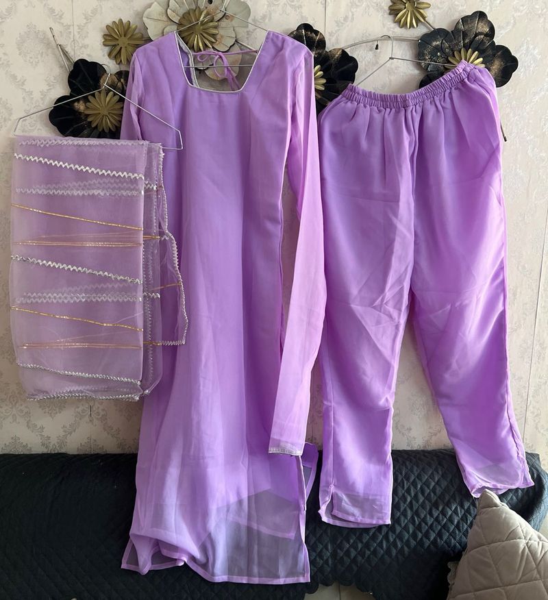 Elegant Lavender Kurta Set with Dupatta