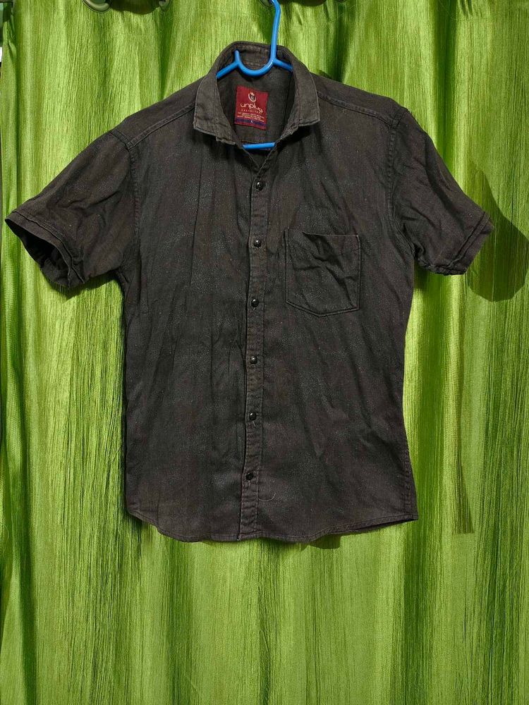 Classic Short-Sleeve Button-Down Shirt