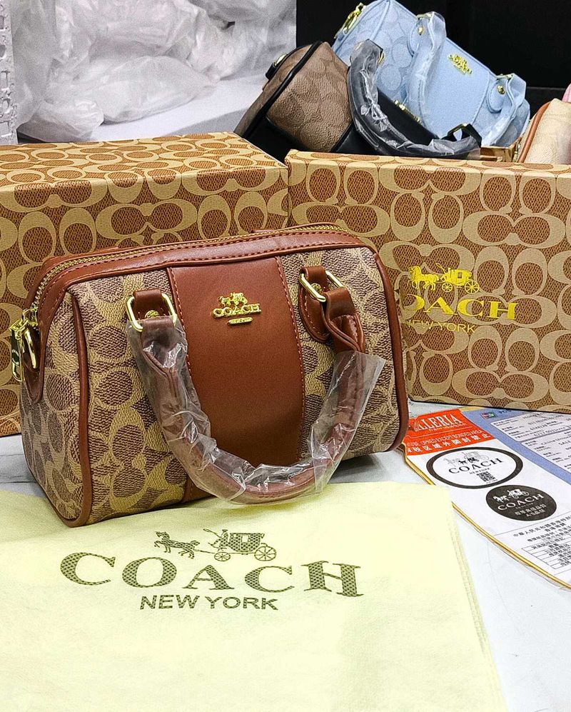 *COACH NEW YORK SPEEDY HANDBAG WITH BOX