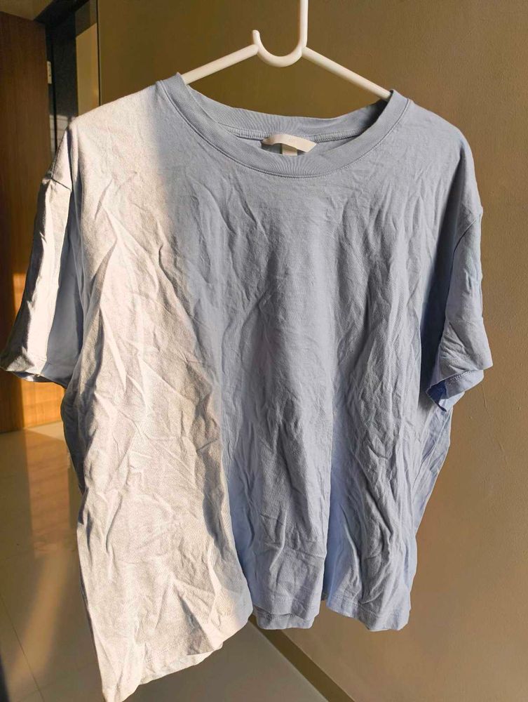 H&amp;M baby blue tee