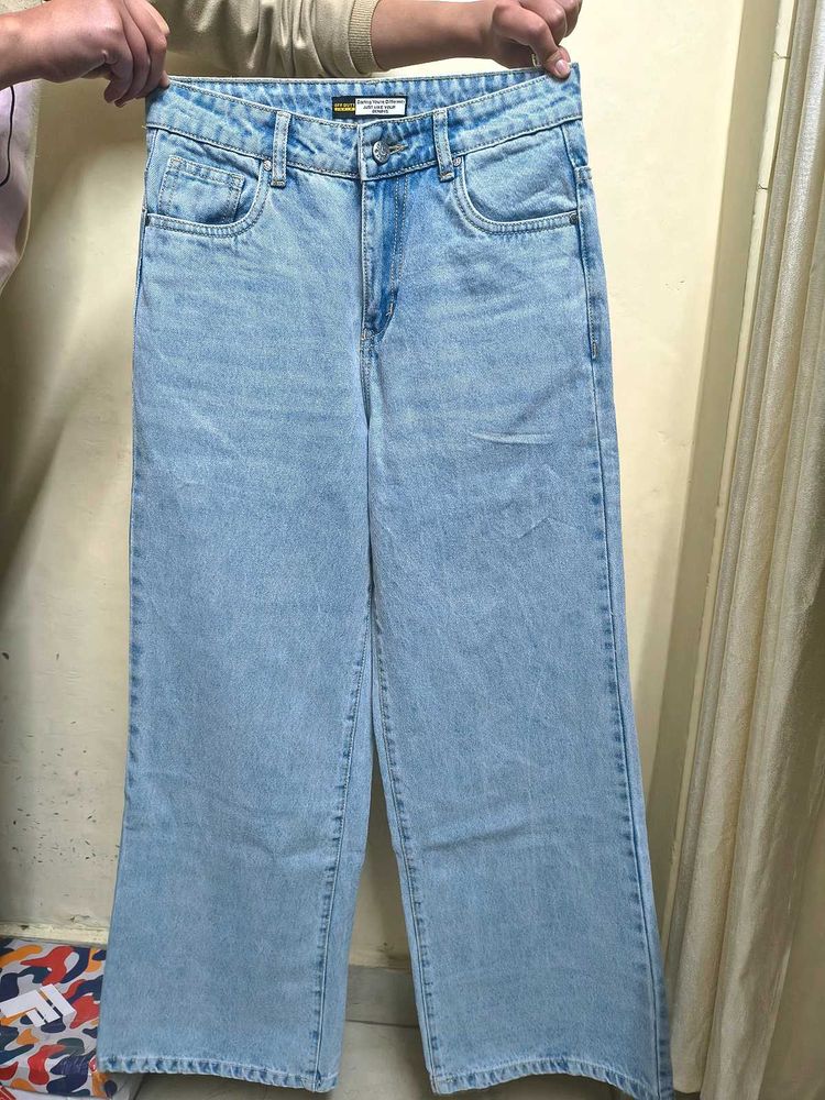 Light Wash Wide Leg Jeans