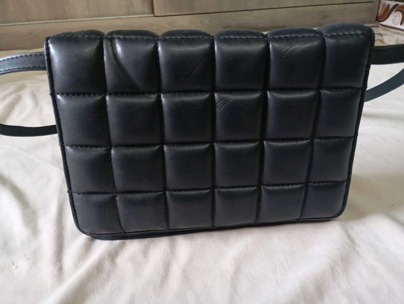 Quilted Black Crossbody Bag