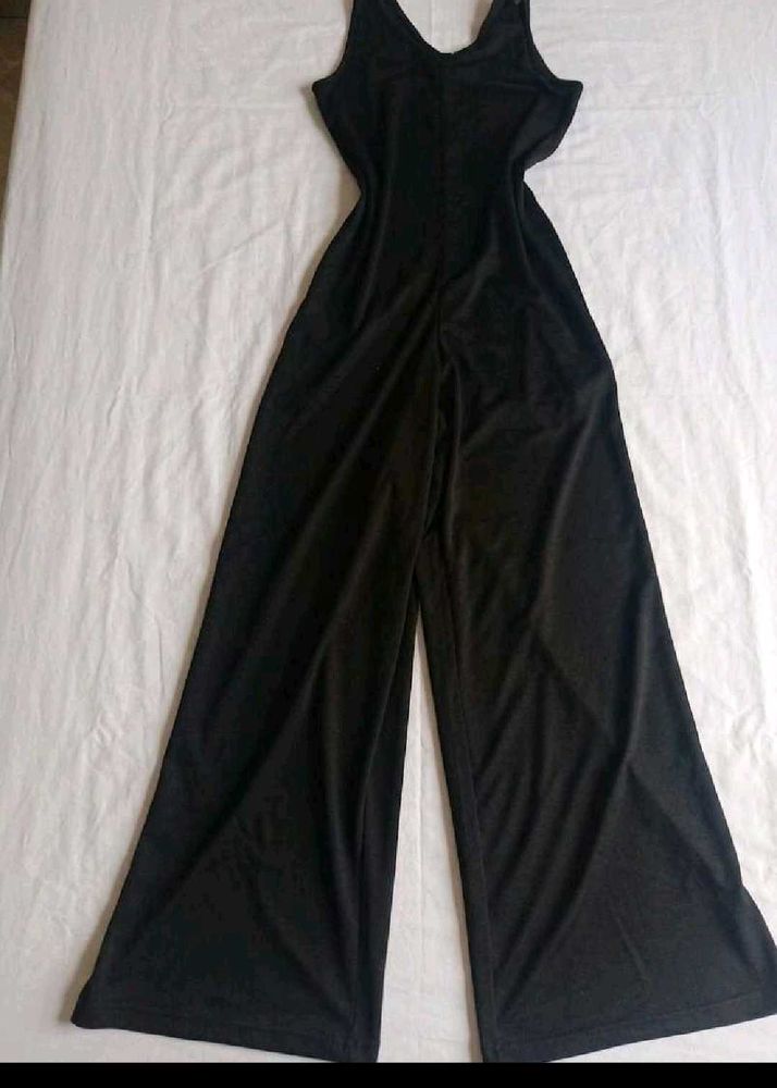 Sleek Black Wide-Leg Jumpsuit
