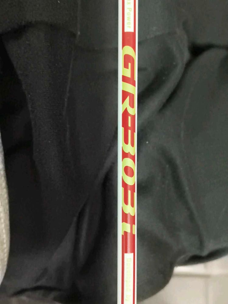 Badminton Racquet :- yonex gr 303i + Bag !!