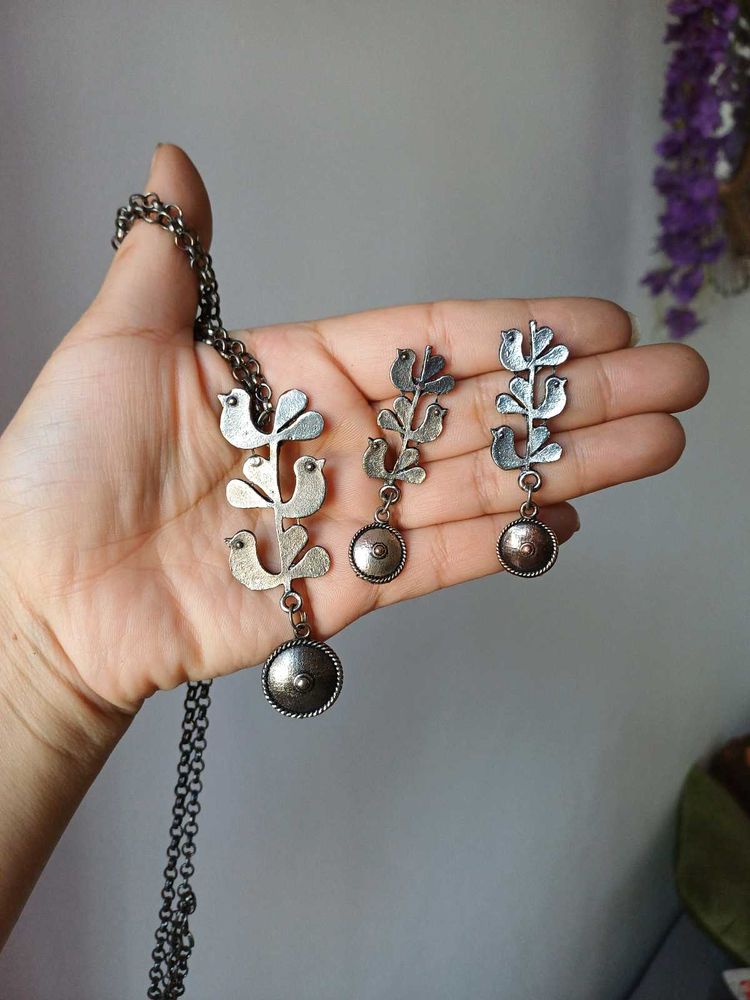 Bird &amp; Leaf long chain Necklace &amp; Earrings