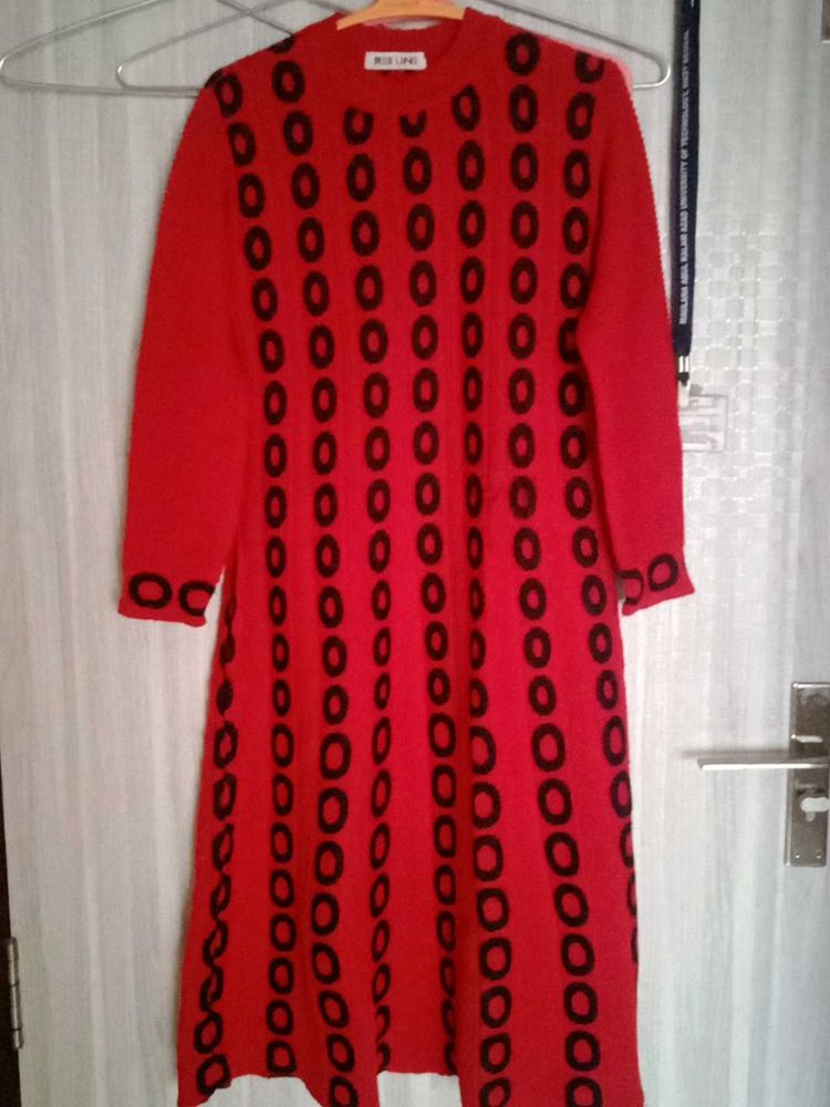 Chic Red &amp; Black Patterned Dress